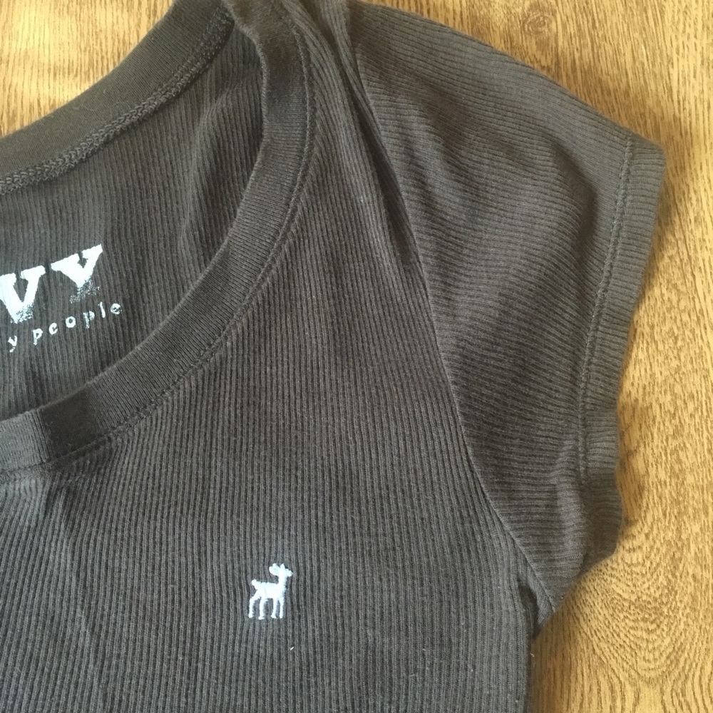 2 Old Navy Ribbed Button Up Tops - Picture 4 of 8